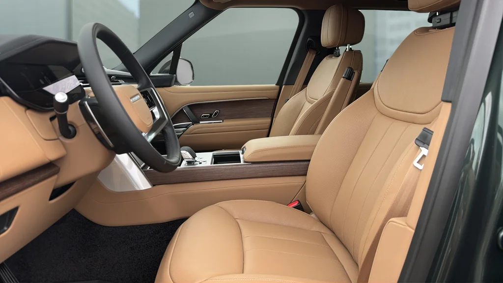 New 2026 Green Land Rover SE image 17