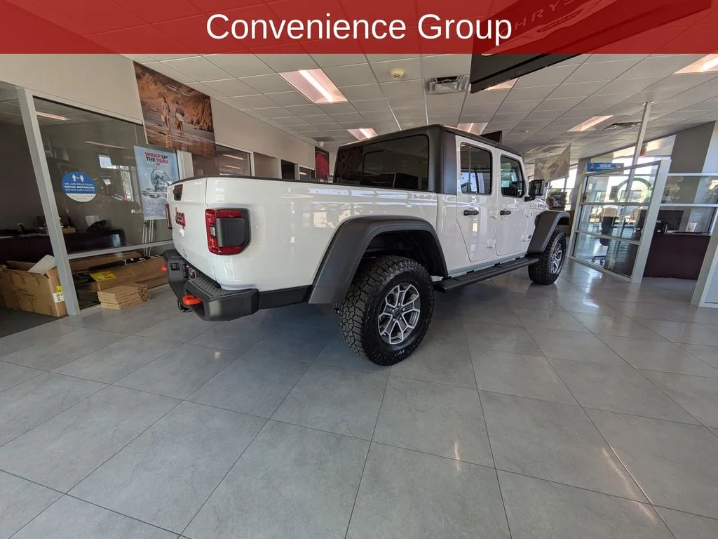 New 2026 Bright White Clear-Coat Exterior Paint Jeep Mojave image 6