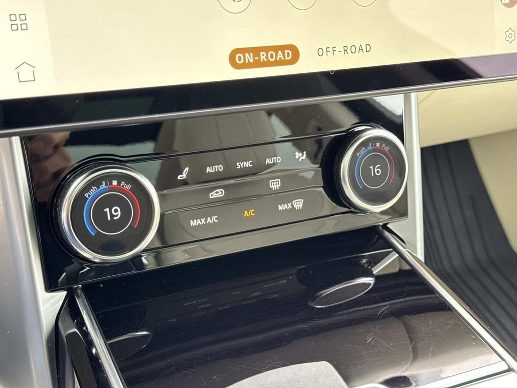 2023 Land Rover Range Rover SE - Photo 25