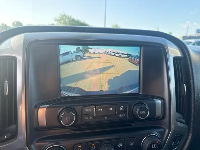 Used 2018 Red Chevrolet LT image 27