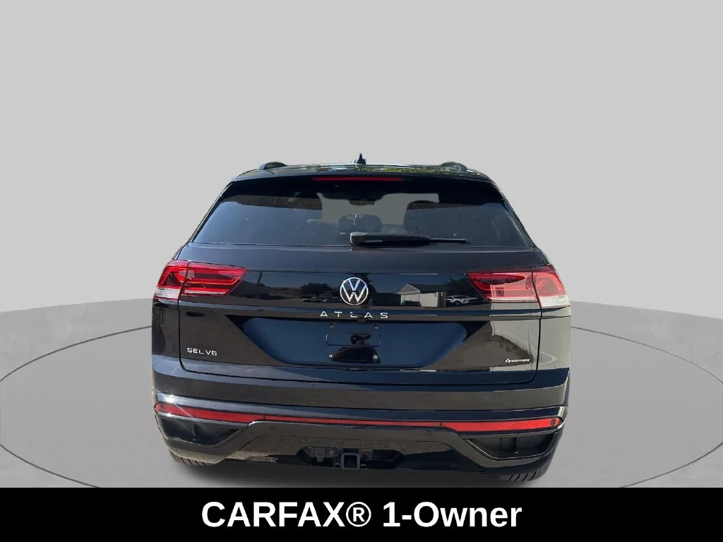 Used 2023 Deep Black Volkswagen 3.6L V6 SEL R-Line image 4