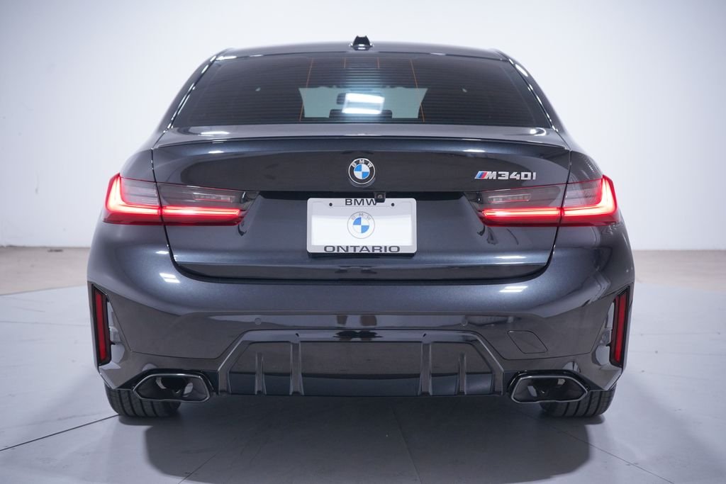 Used 2025 Black Sapphire Metallic BMW M340i image 5