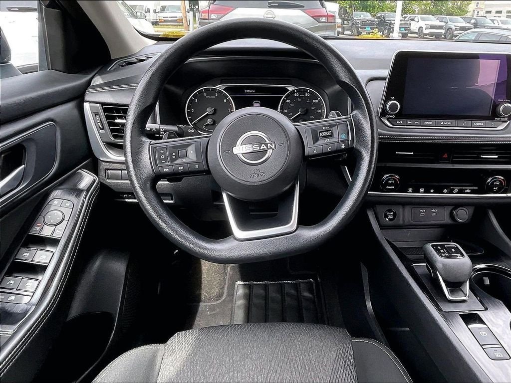 Used 2024 Blue Nissan SV image 17