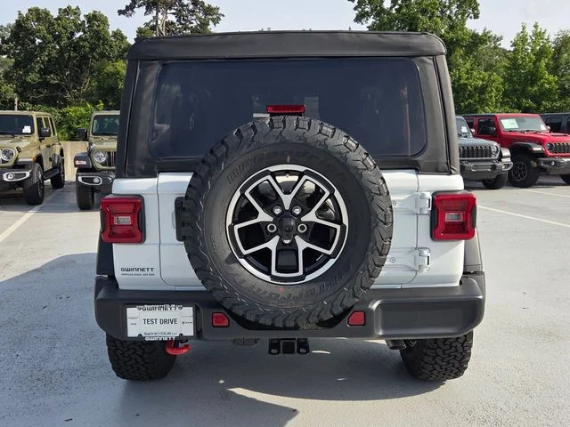New 2026 Bright White Clear-Coat Exterior Paint Jeep Rubicon image 7