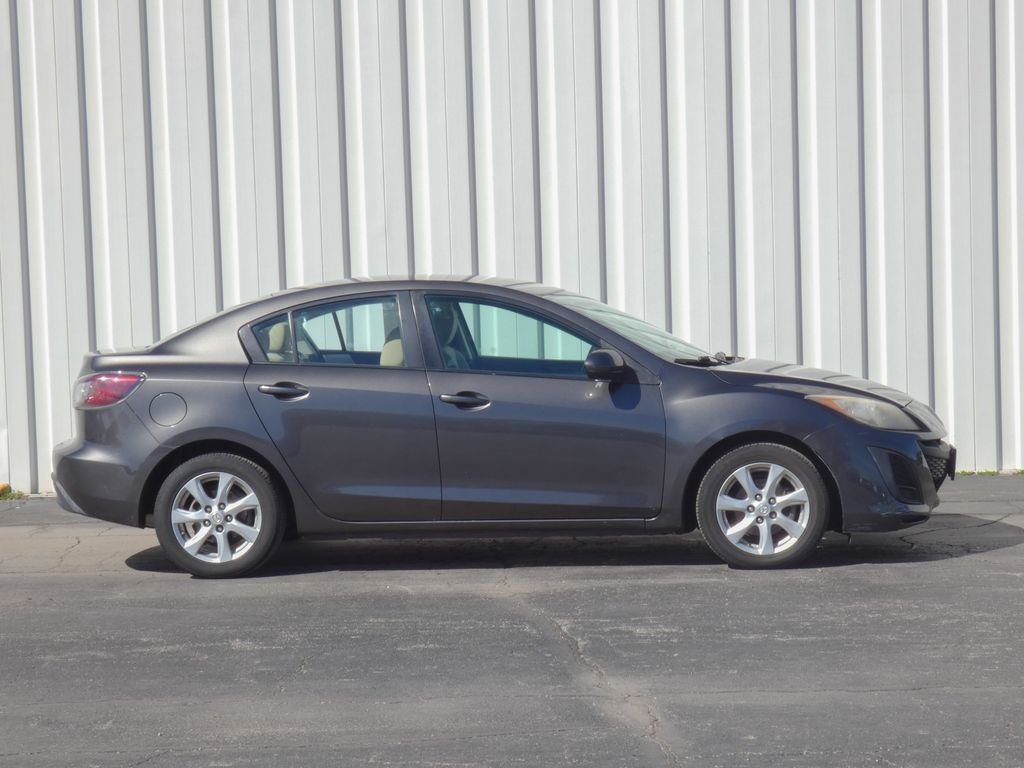 Used 2010 Mazda MAZDA3 i Touring with VIN JM1BL1SF9A1247956 for sale in Trenton, MO