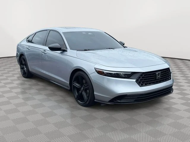 Used 2023 Silver Honda Sport-L image 4