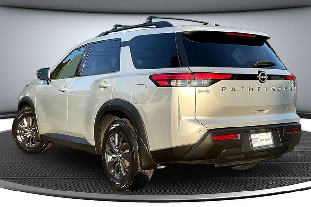 Used 2022 Silver Nissan SV image 7