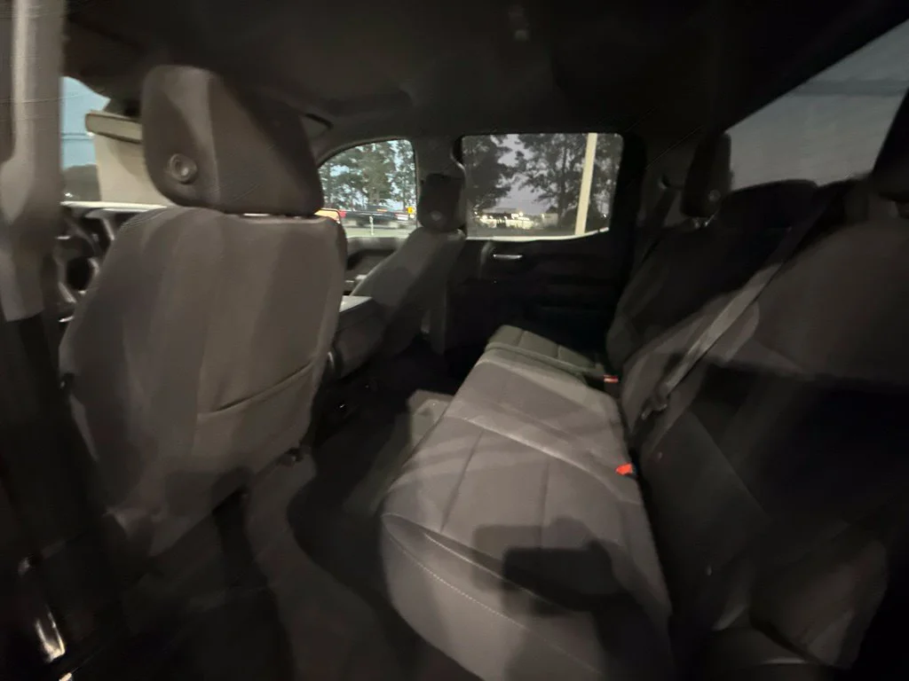 Used 2022 Black Chevrolet Custom image 15