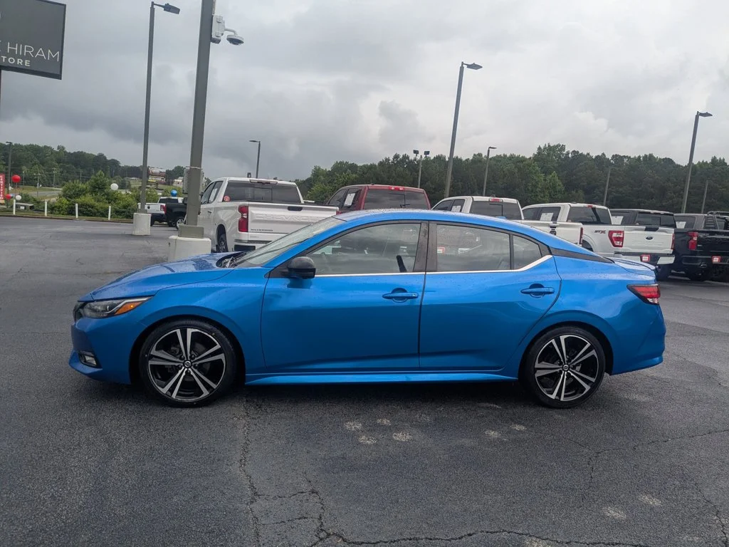 Used 2021 Electric Blue Metallic Nissan SR image 8
