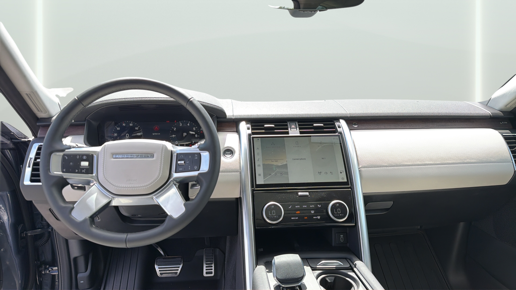 New 2026 Varesine Blue Land Rover Dynamic SE image 19