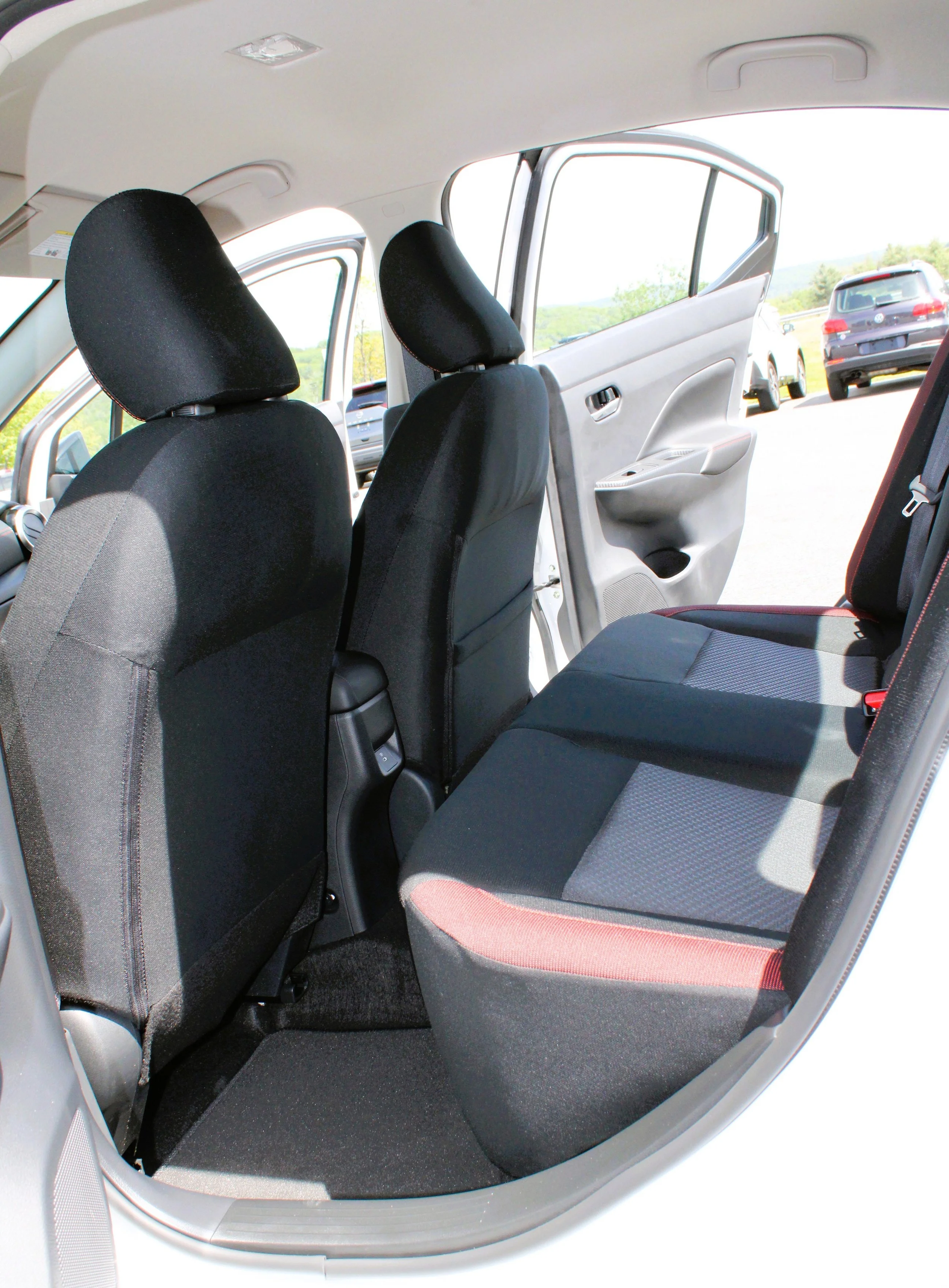 Used 2025 Aspen White Tricoat Nissan SR image 21