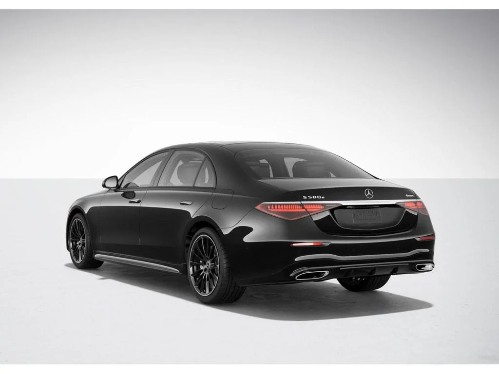 Used 2025 Black Mercedes-Benz S 580e image 28
