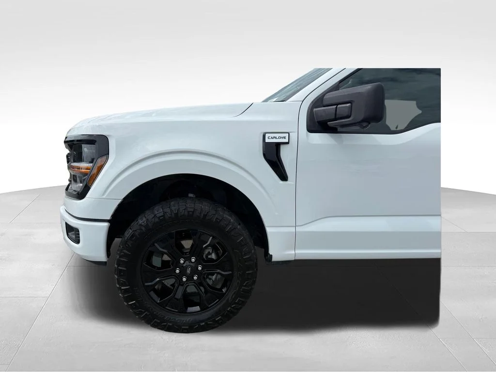 Used 2024 White Ford XLT image 21
