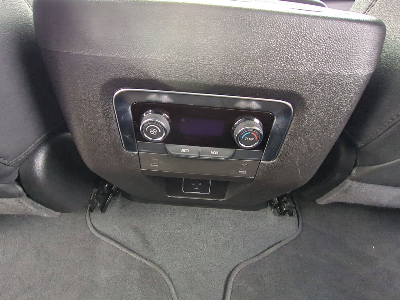 2025 Chevrolet Tahoe LT - Photo 21