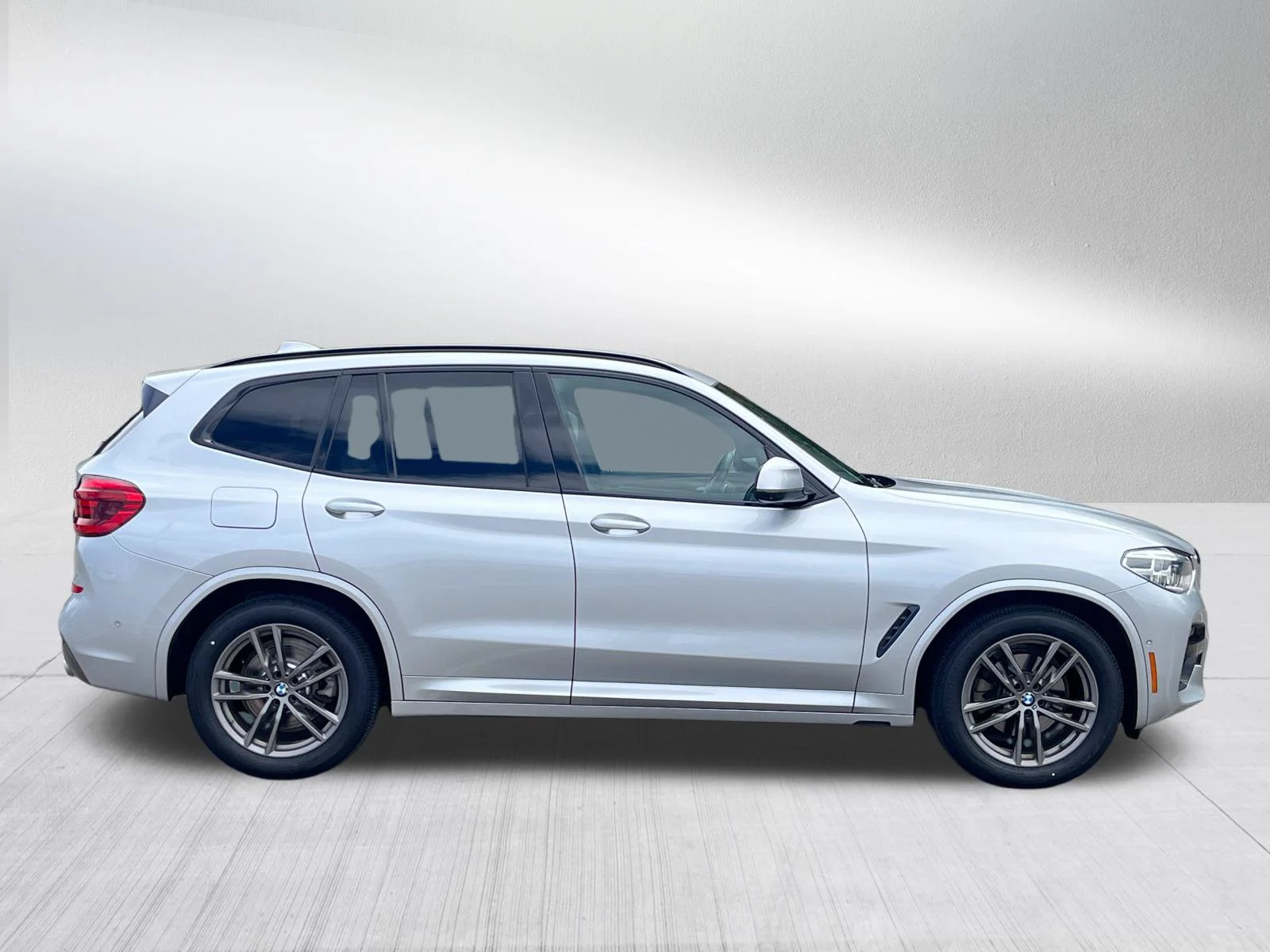 Used 2020 Glacier Silver Metallic BMW xDrive30i image 8