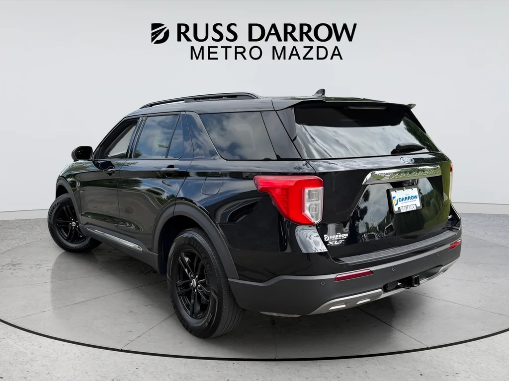 Used 2020 Black Ford XLT image 3