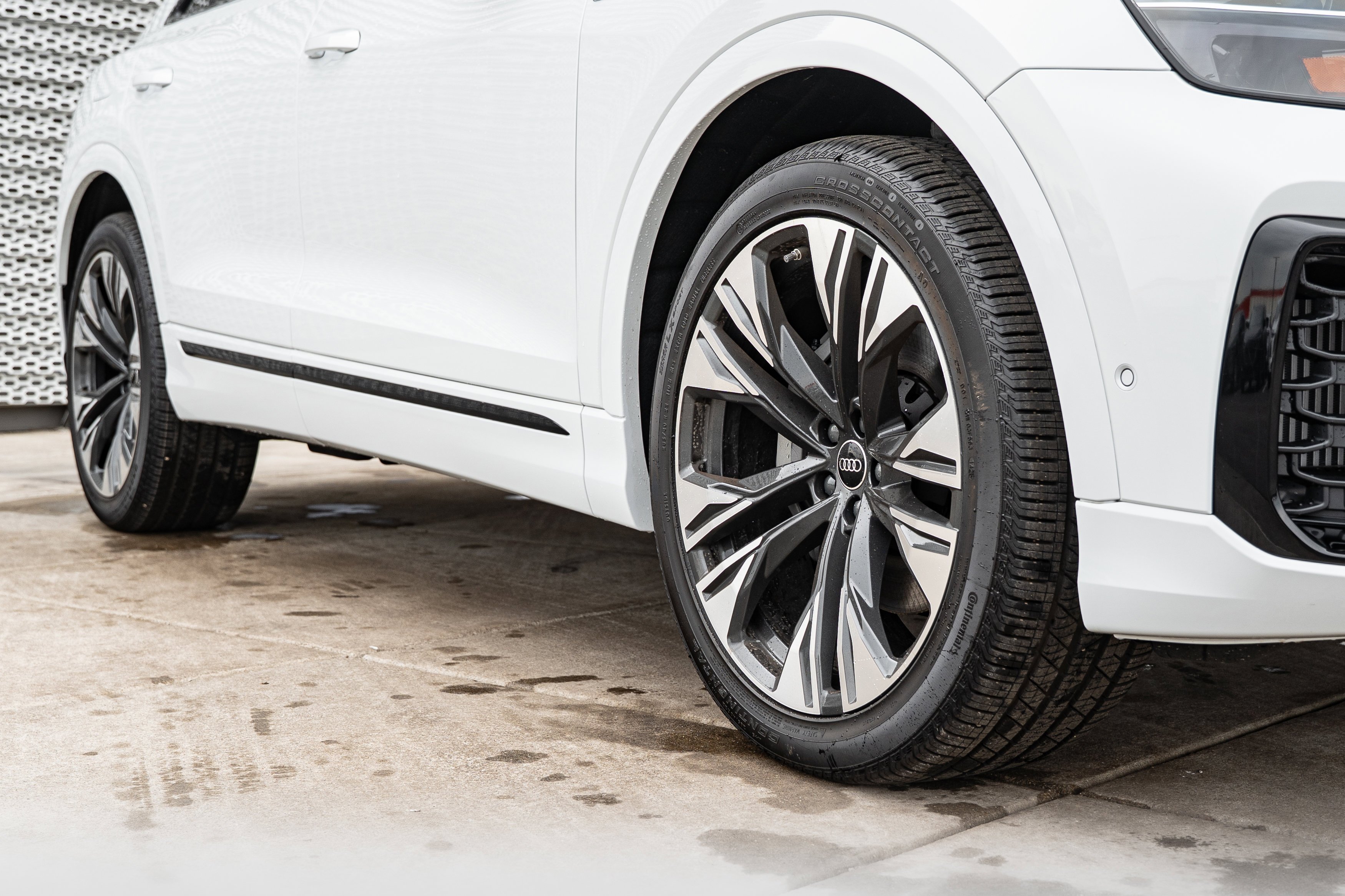 2026 Audi Q8 Premium Plus - Photo 35