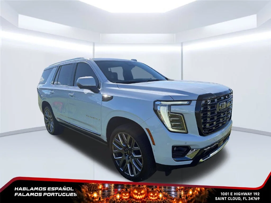 Used 2026 Glacier White Tricoat GMC Denali Ultimate image 7
