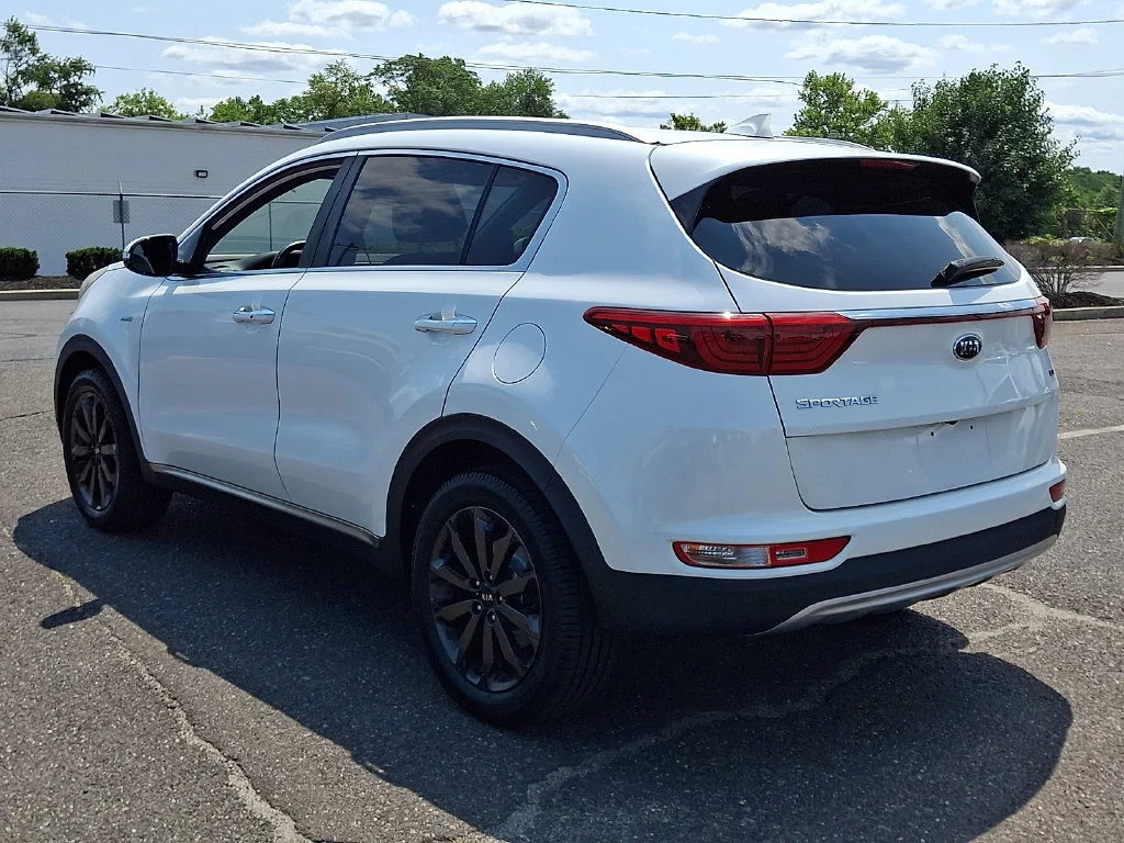 Used 2019 White Kia EX image 8