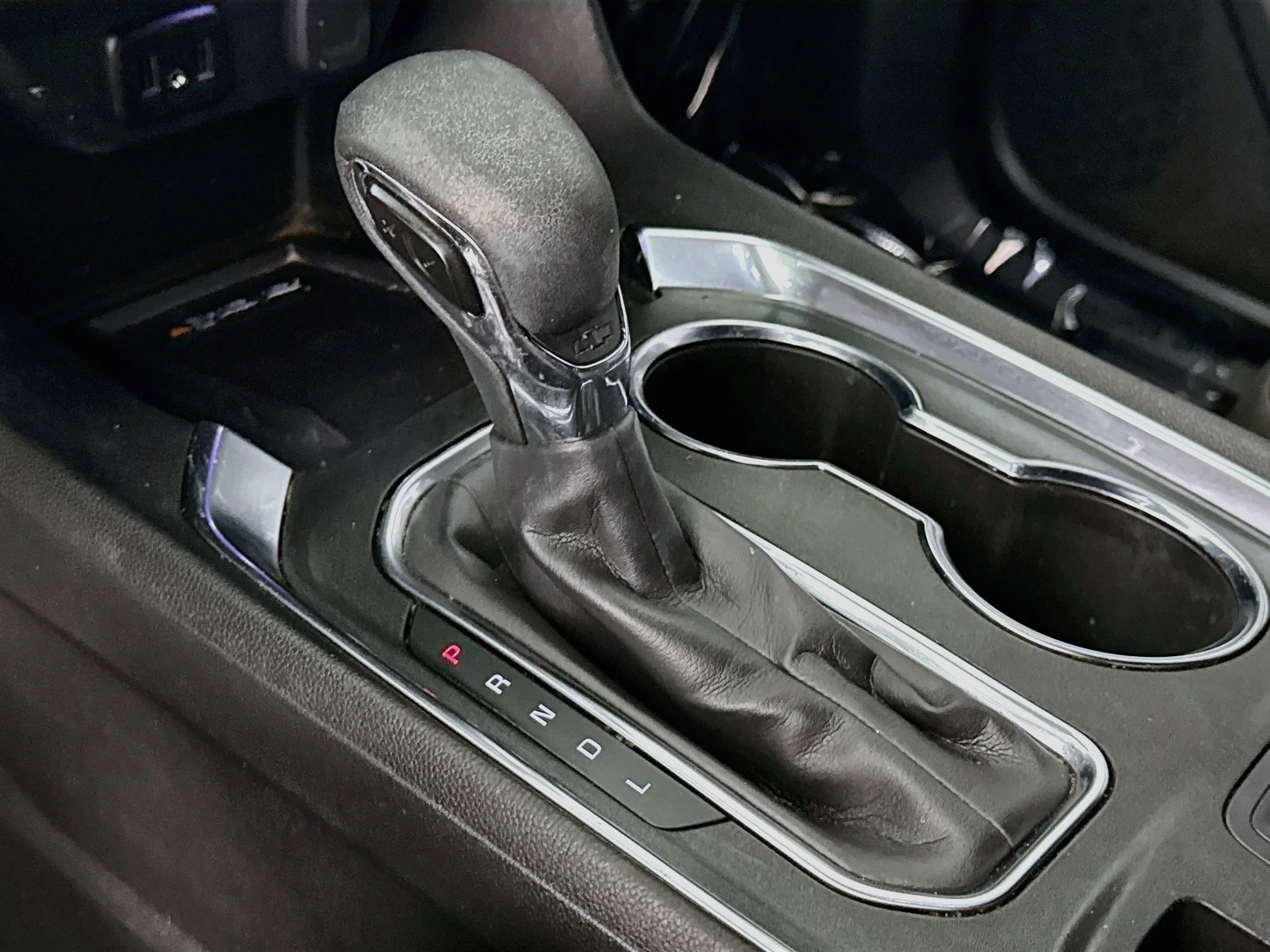 Used 2023 Sterling Gray Metallic Chevrolet LT Cloth image 18