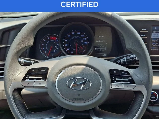 Used 2023 Black Hyundai SEL image 25
