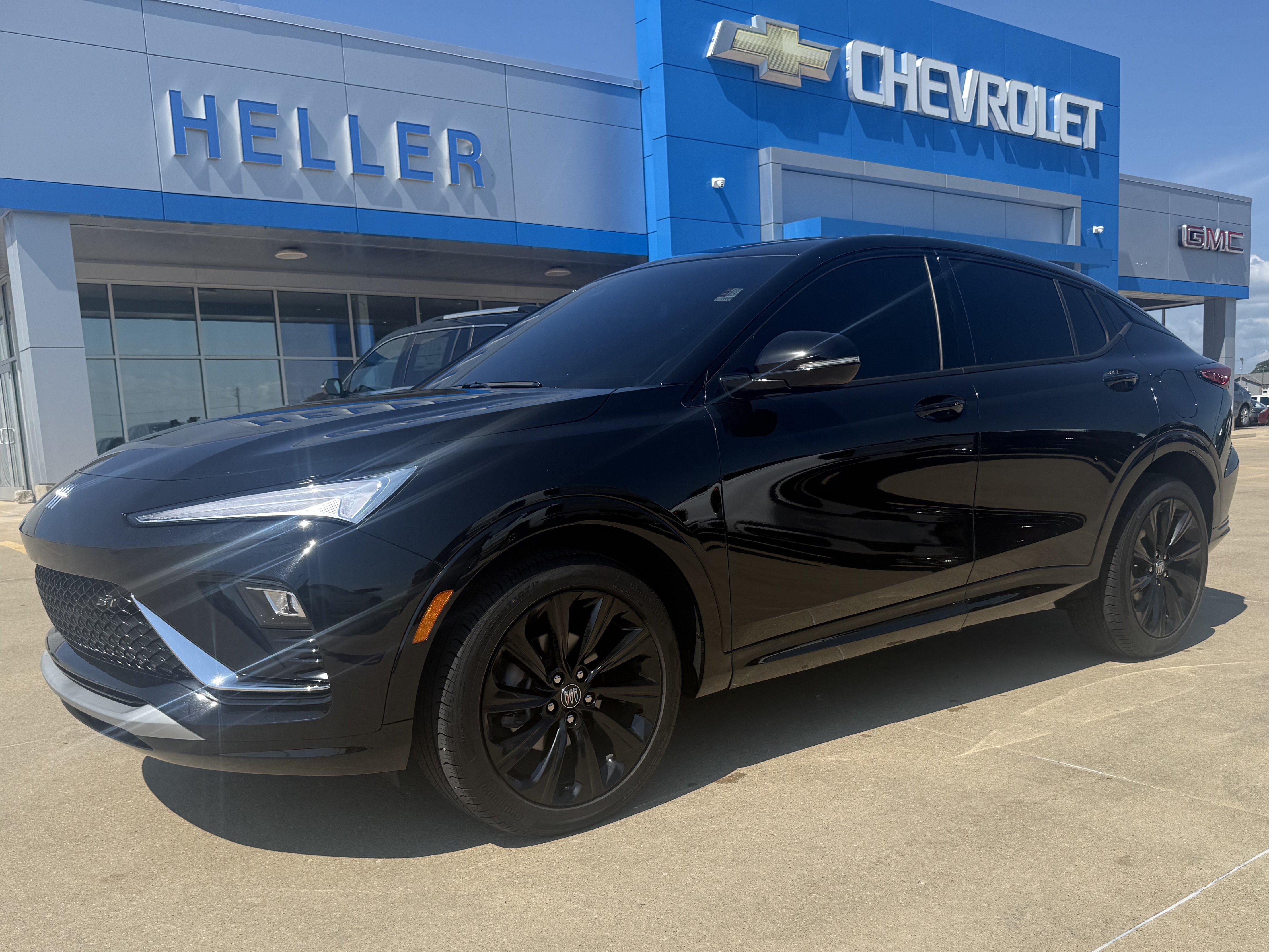 Used 2024 Ebony Twilight Metallic Buick Sport Touring image 3