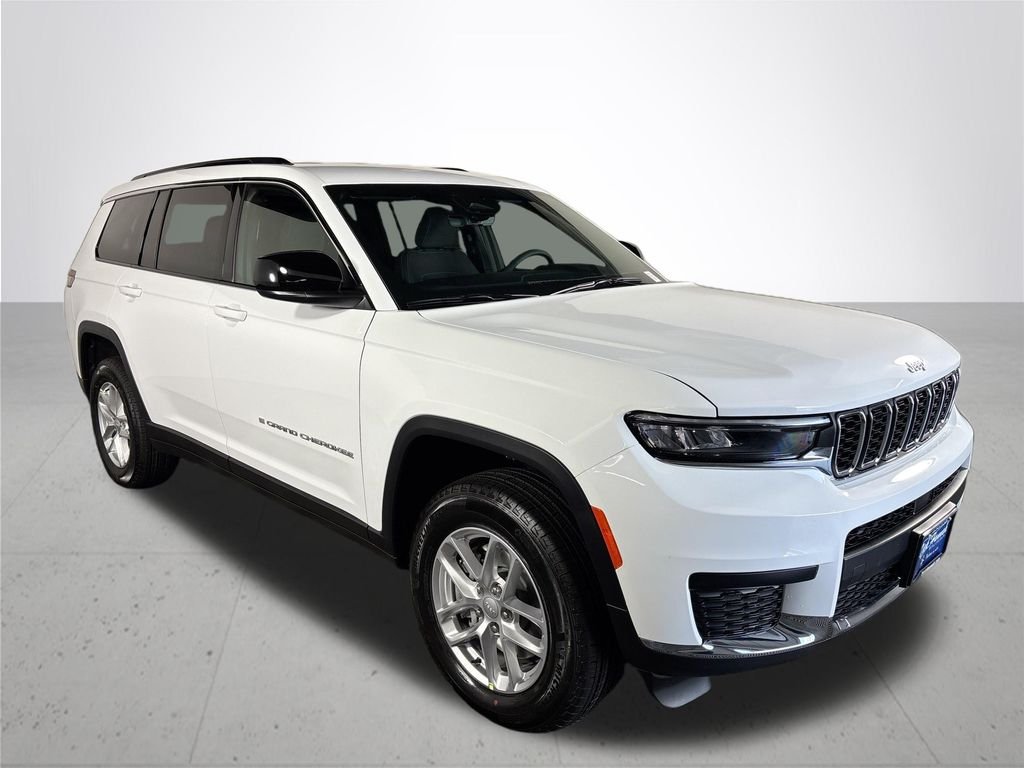 New 2026 Bright White Clearcoat Jeep Laredo image 4