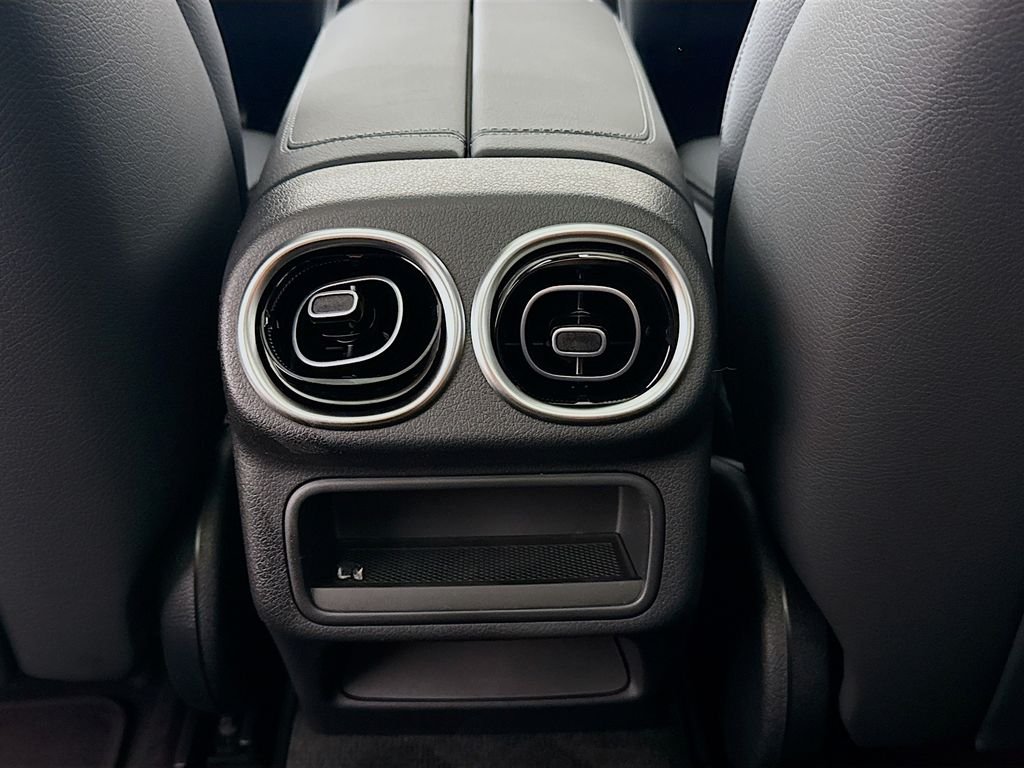 New 2026 Black Mercedes-Benz GLC 300 image 25