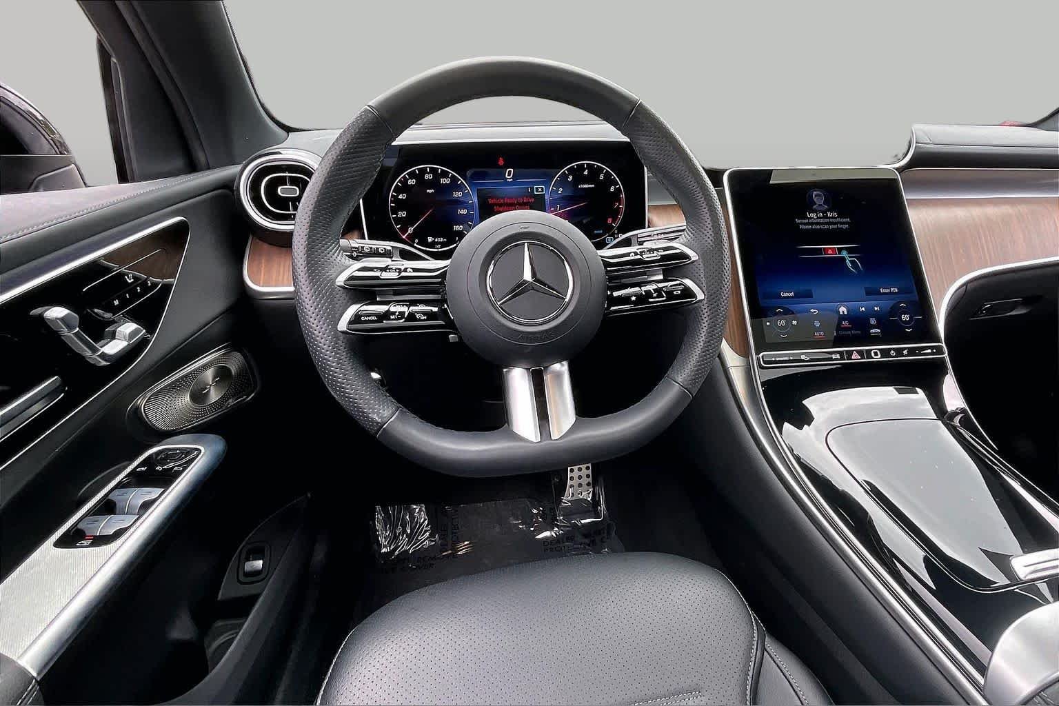Used 2024 Graphite Grey Metallic Mercedes-Benz GLC 300 image 5