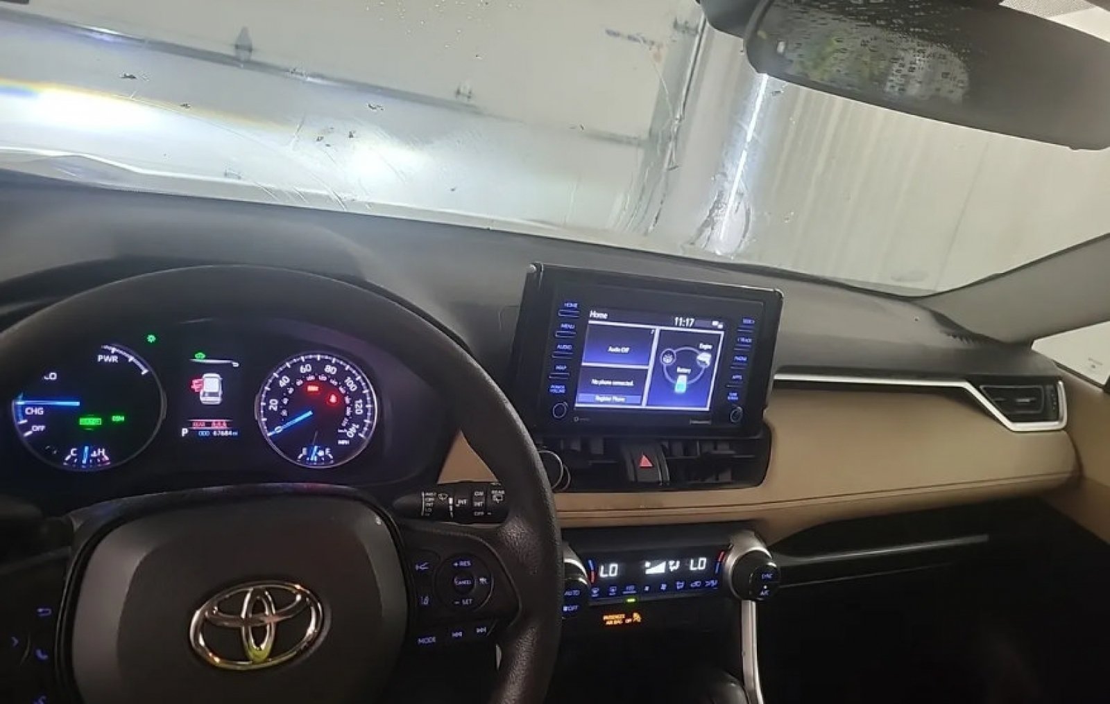 Used 2021 Super White Toyota Hybrid XLE image 6