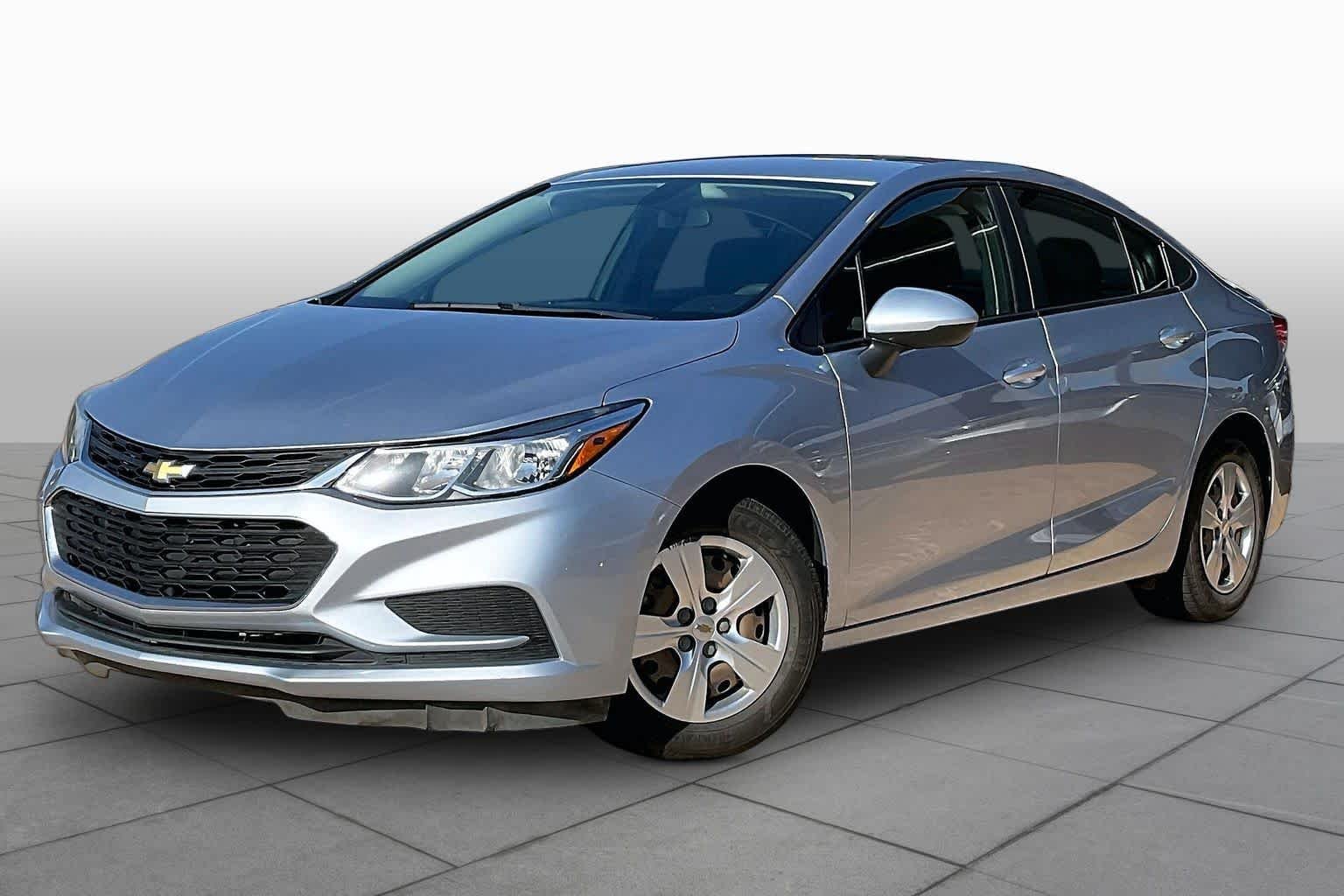 Pre-Owned 2017 Chevrolet Cruze LS