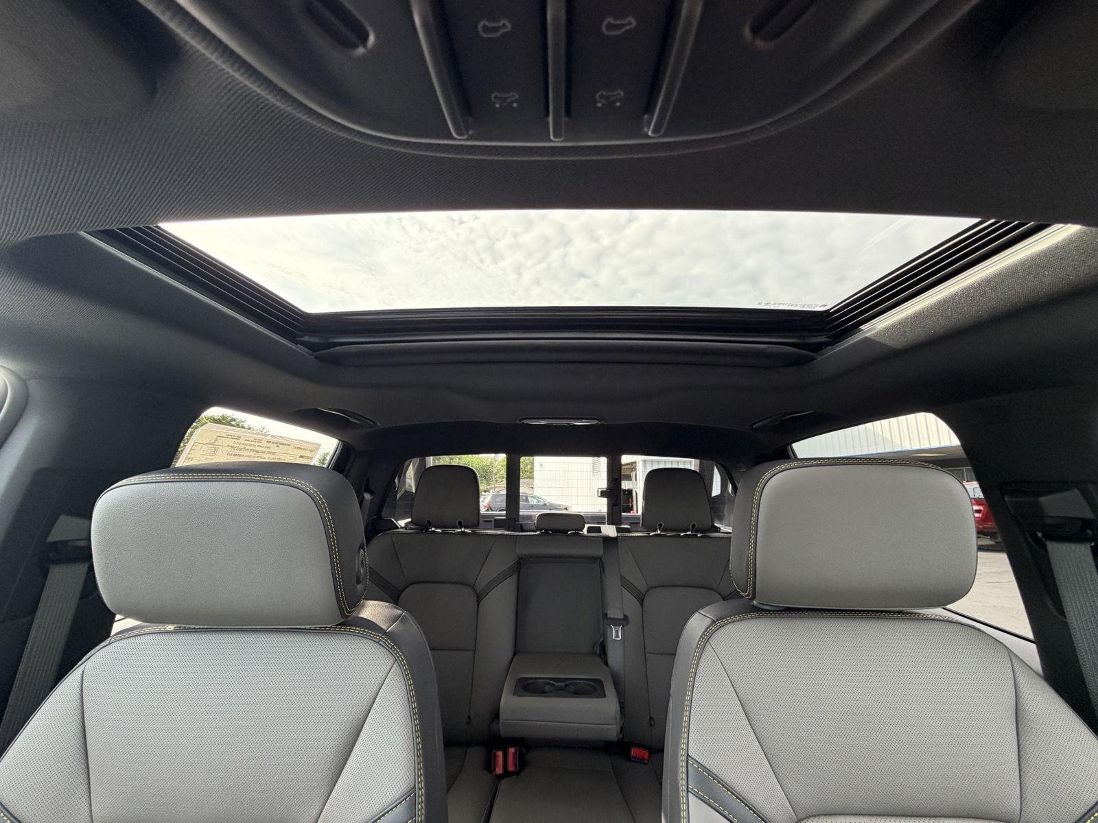 2026 Chevrolet Colorado ZR2 - Photo 16