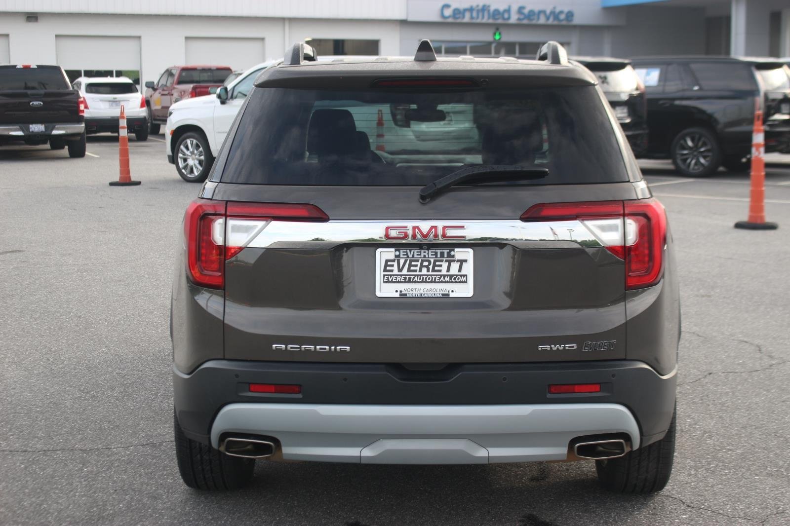 Used 2020 SMOKEY QUARTZ METALLIC GMC SLT image 6