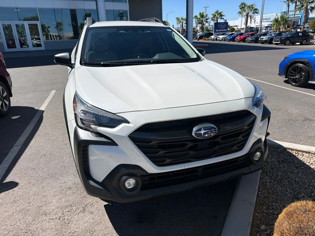 Used 2025 White Subaru 2.5i image 5