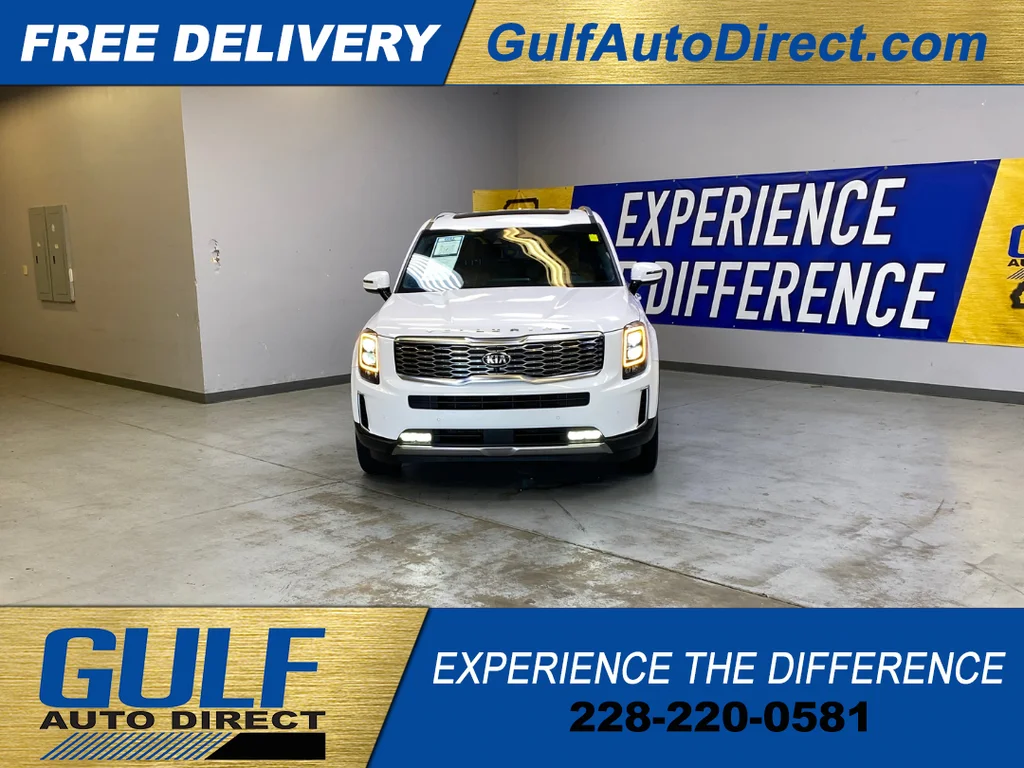 Used 2021 White Kia SX image 3