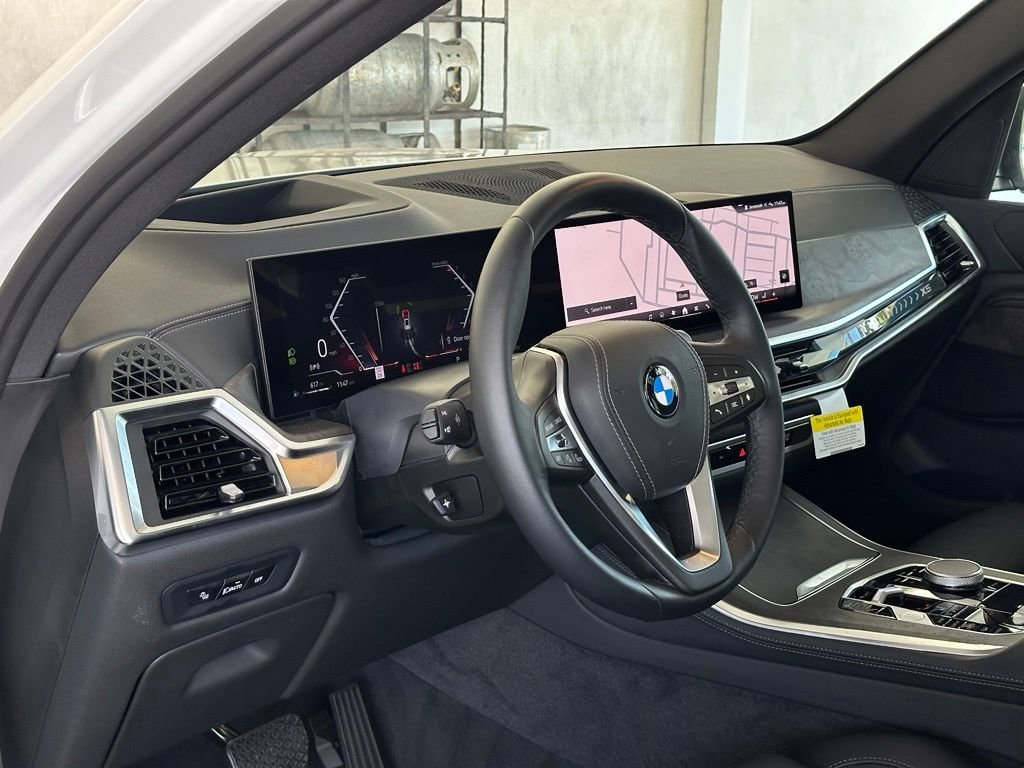 Certified Used 2026 Mineral White Metallic BMW xDrive40i image 10