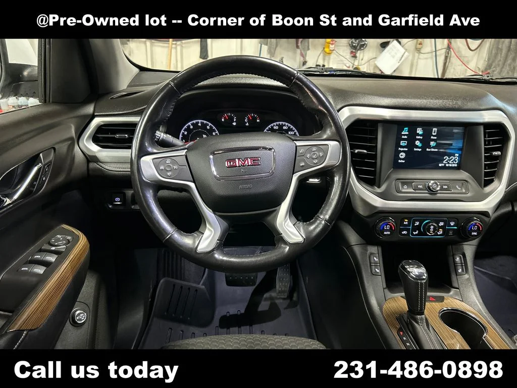 Used 2019 White GMC SLE-2 image 19