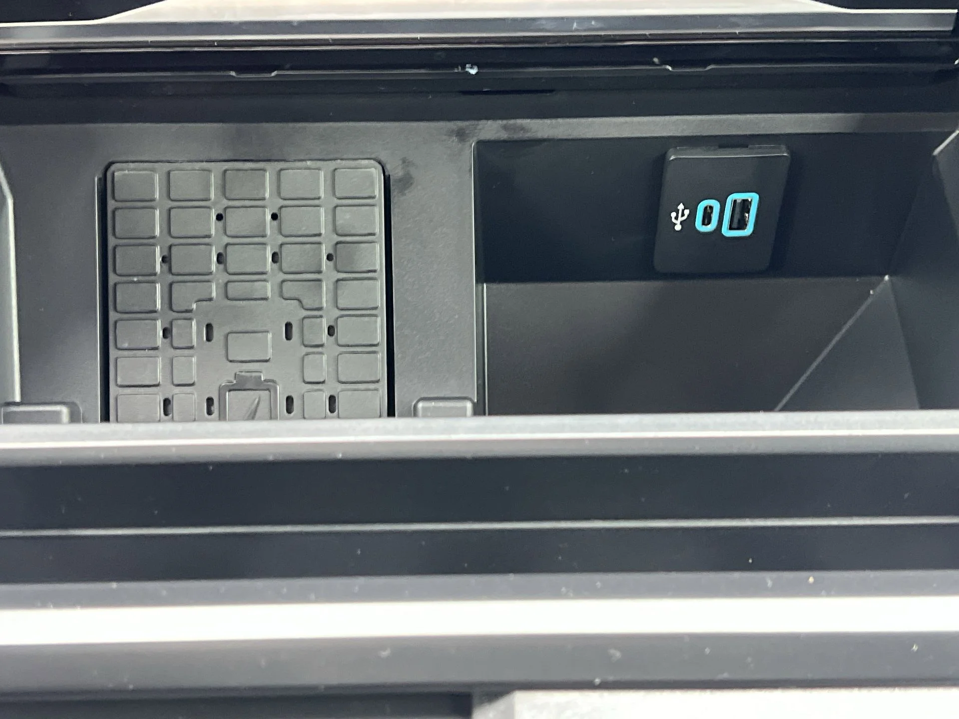 2026 Ford F-350 Super Duty Platinum - Photo 10