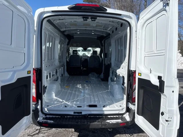 New 2026 Oxford White Ford Cargo Van image 14