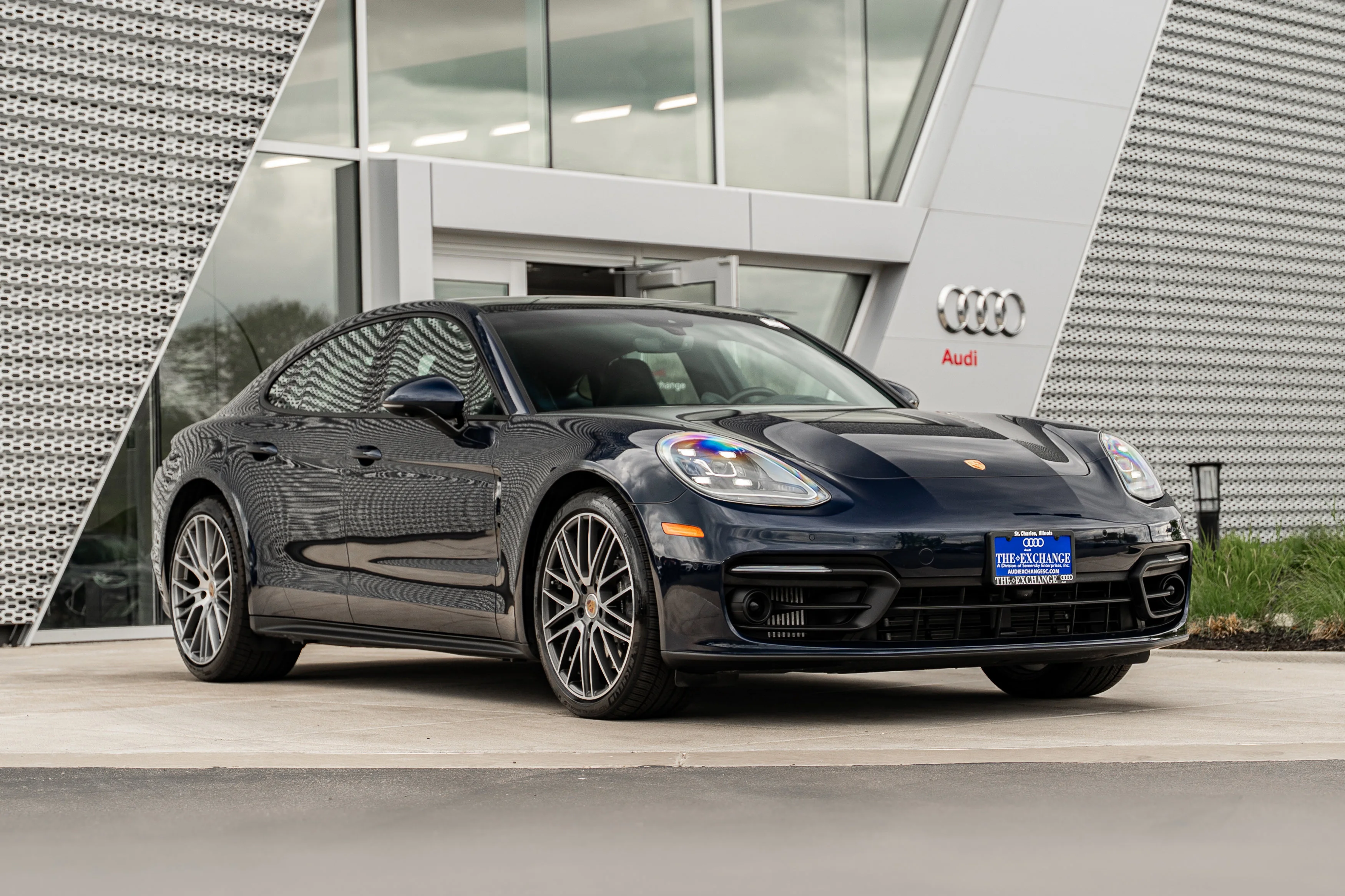 2021 Porsche Panamera 4's photo
