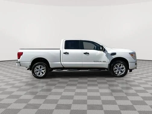 Certified Used 2024 White Nissan SV image 2