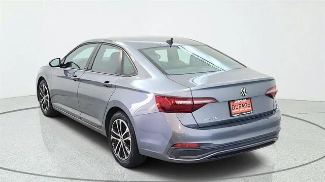 Used 2024 Silver Volkswagen 1.5T Sport image 8