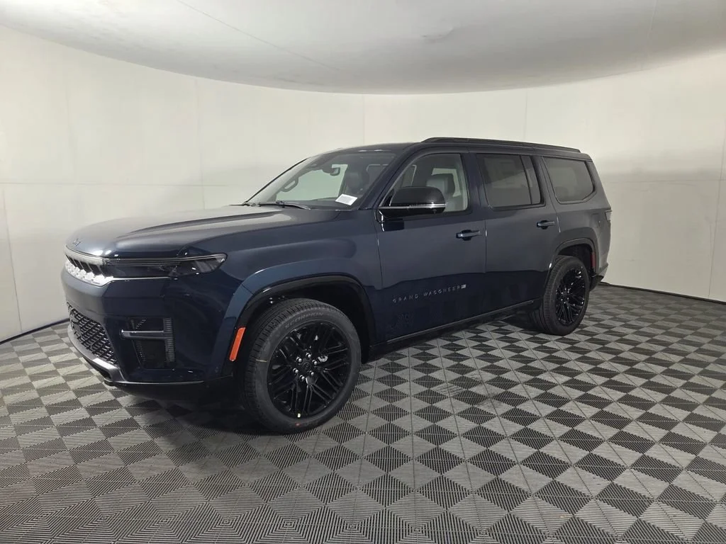 New 2026 Fathom Blue Pearl-Coat Exterior Paint Jeep Limited Reserve image 4