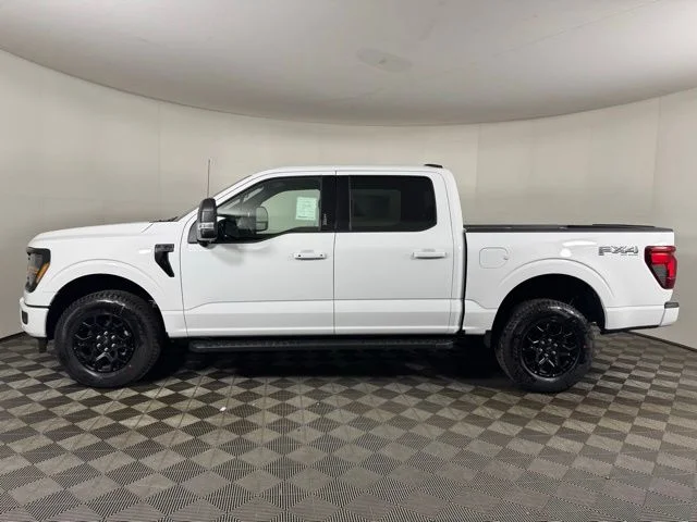 New 2026 Oxford White Ford XLT image 6