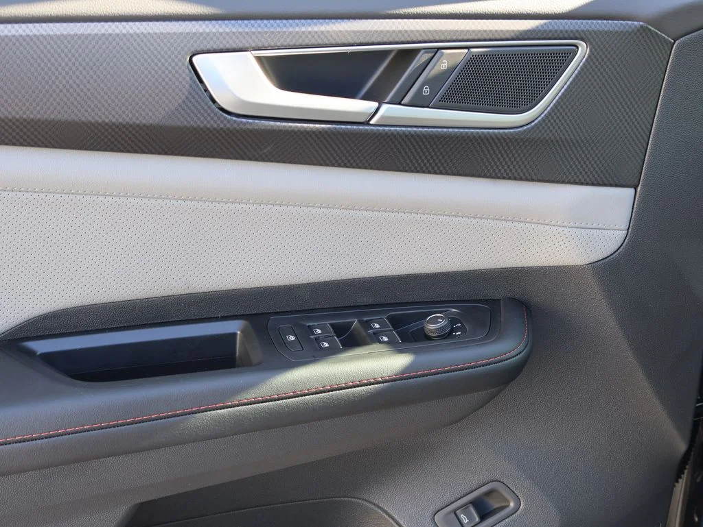 New 2026 Gray Volkswagen 2.0T Peak Edition image 43