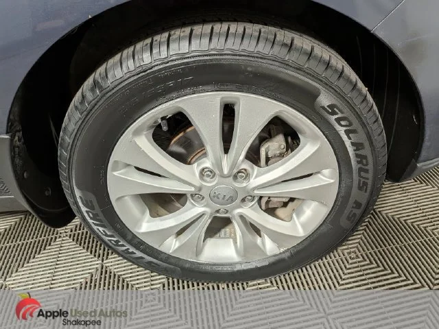Used 2016 Blue Kia Exclaim image 41