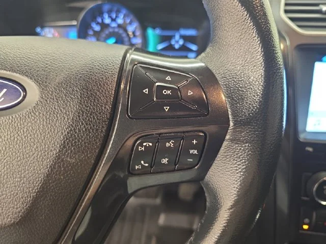 Used 2019 Gray Ford XLT image 34