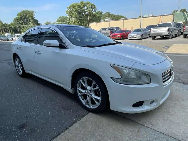 2013 Nissan Maxima 3.5 SV's photo