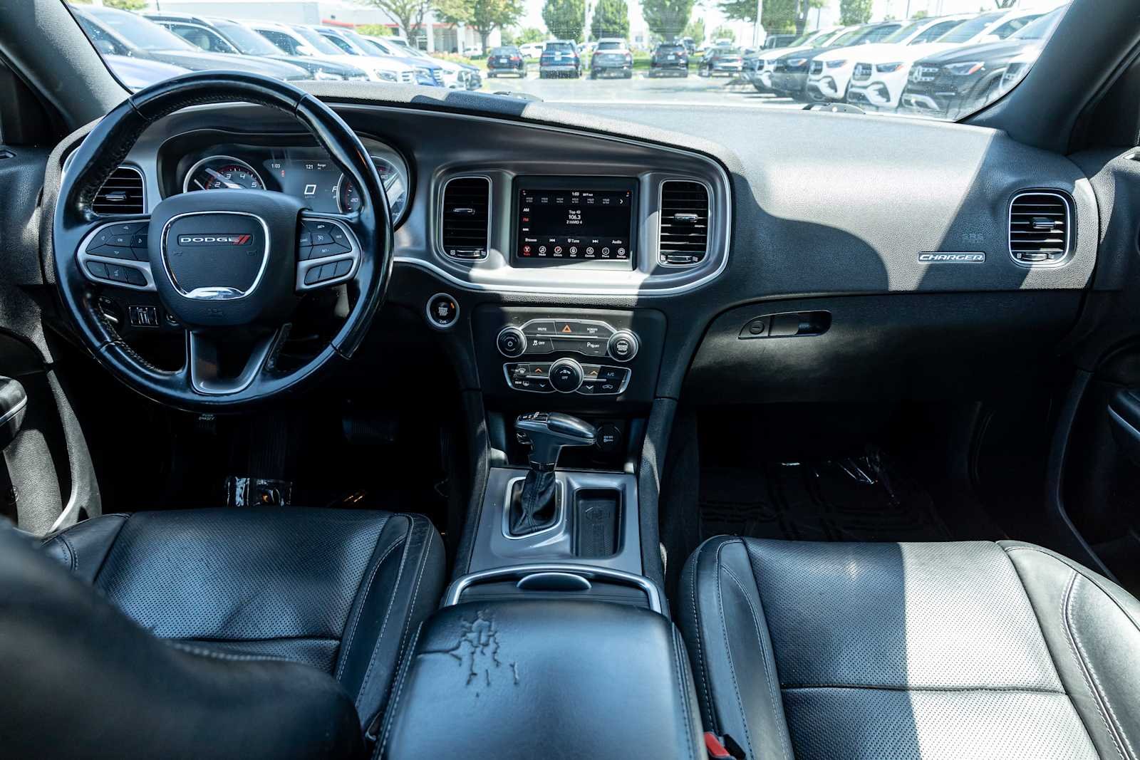 Used 2022 White Knuckle Clearcoat Dodge SXT image 9