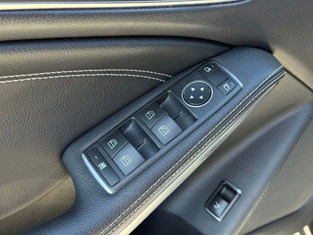 Used 2019 Black Mercedes-Benz CLA 250 image 28